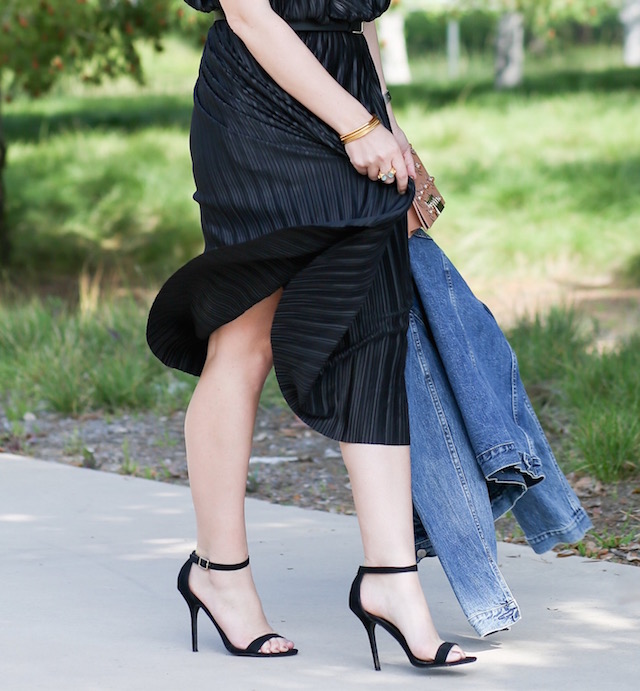 banana-pleated-dress-1-2