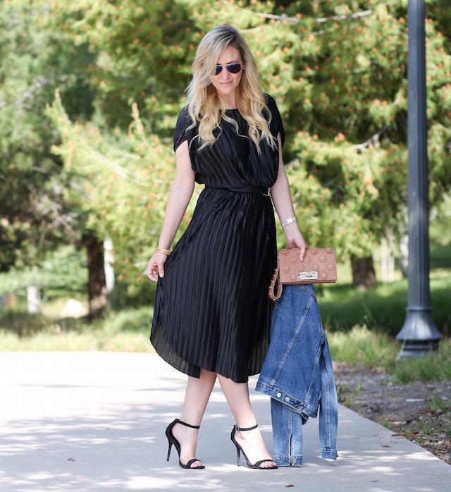 banana-pleated-dress-1-4