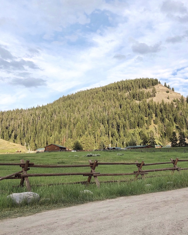 320 Guest Ranch in Big Sky, Montana | My Style Diaries blogger Nikki Prendergast