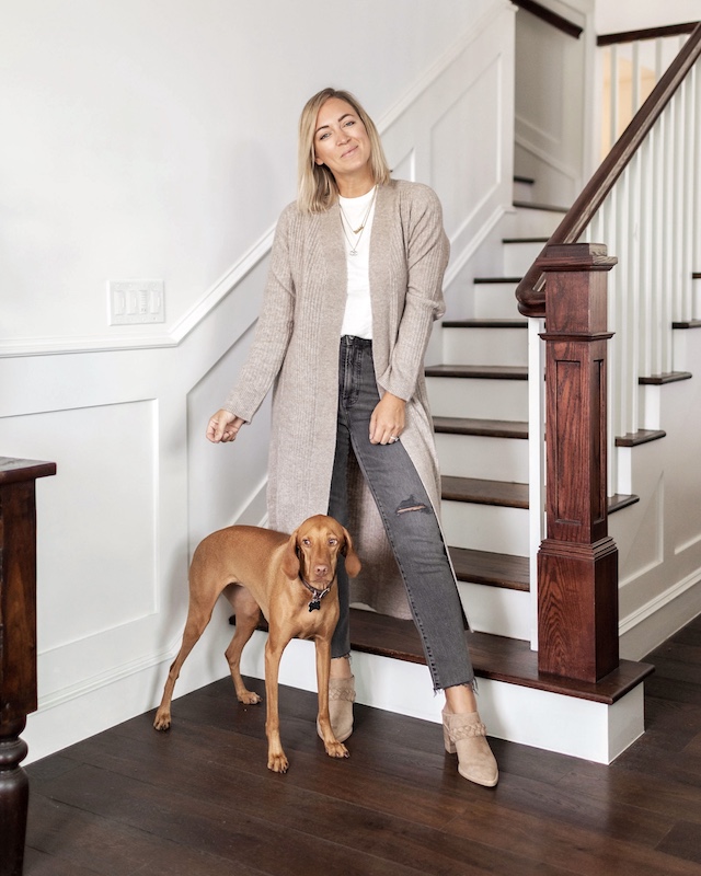 Cozy fall neutrals and wide width comfy shoes | My Style Diaries blogger Nikki Prendergast